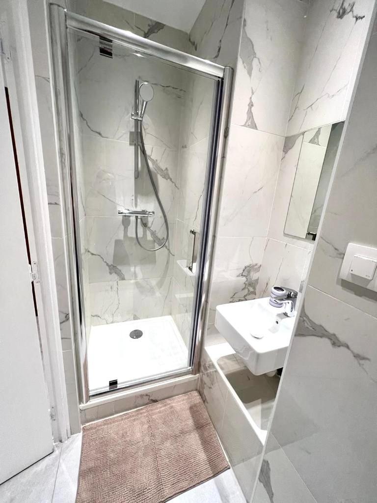 1 Bedroom Brand New Flat In The Heart Of Quartier Des Musiciens Appartamento *